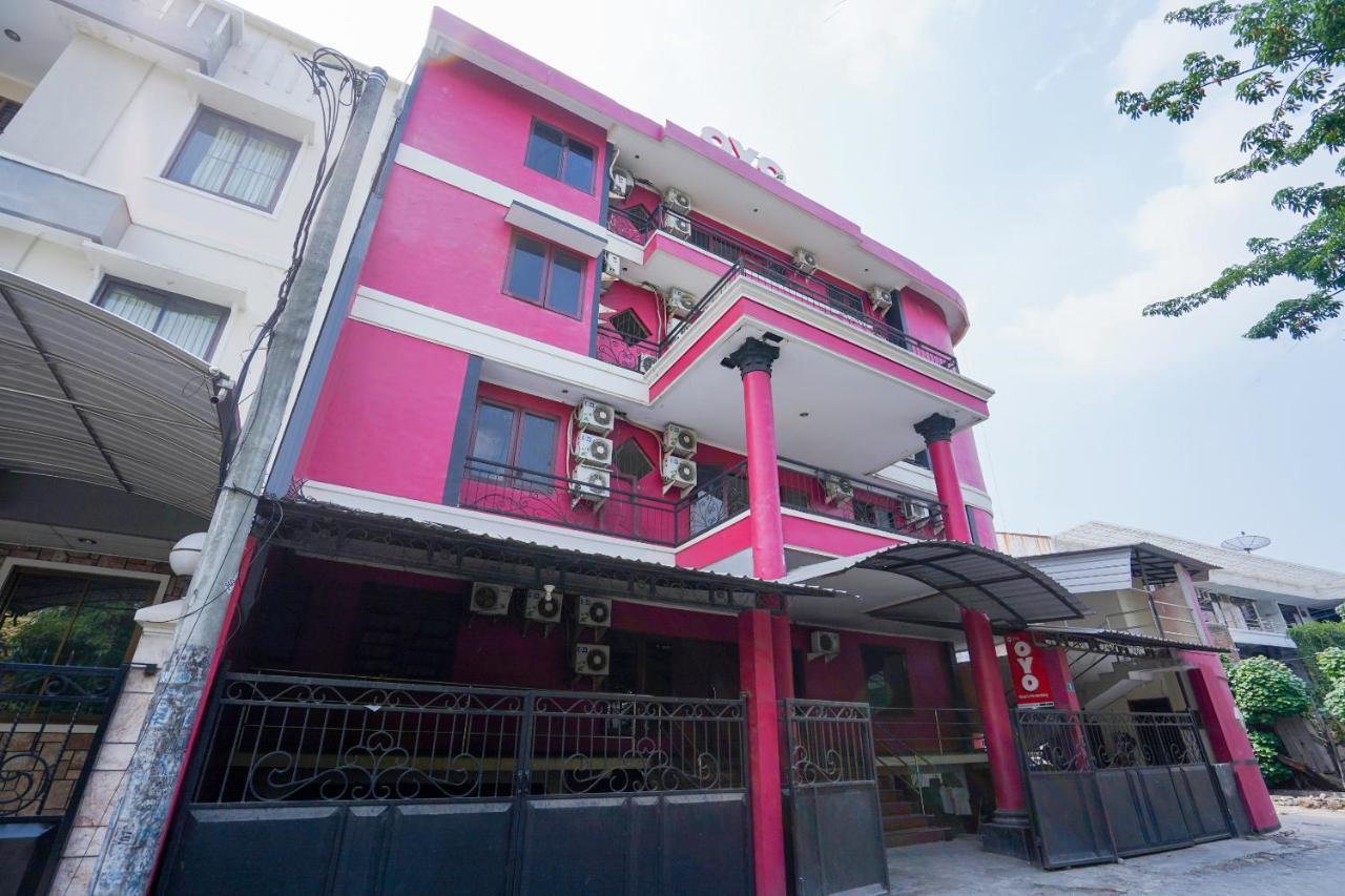 Hotel Collection O 1112 Comfitel Siwalankerto Aa4 Surabaja Zewnętrze zdjęcie