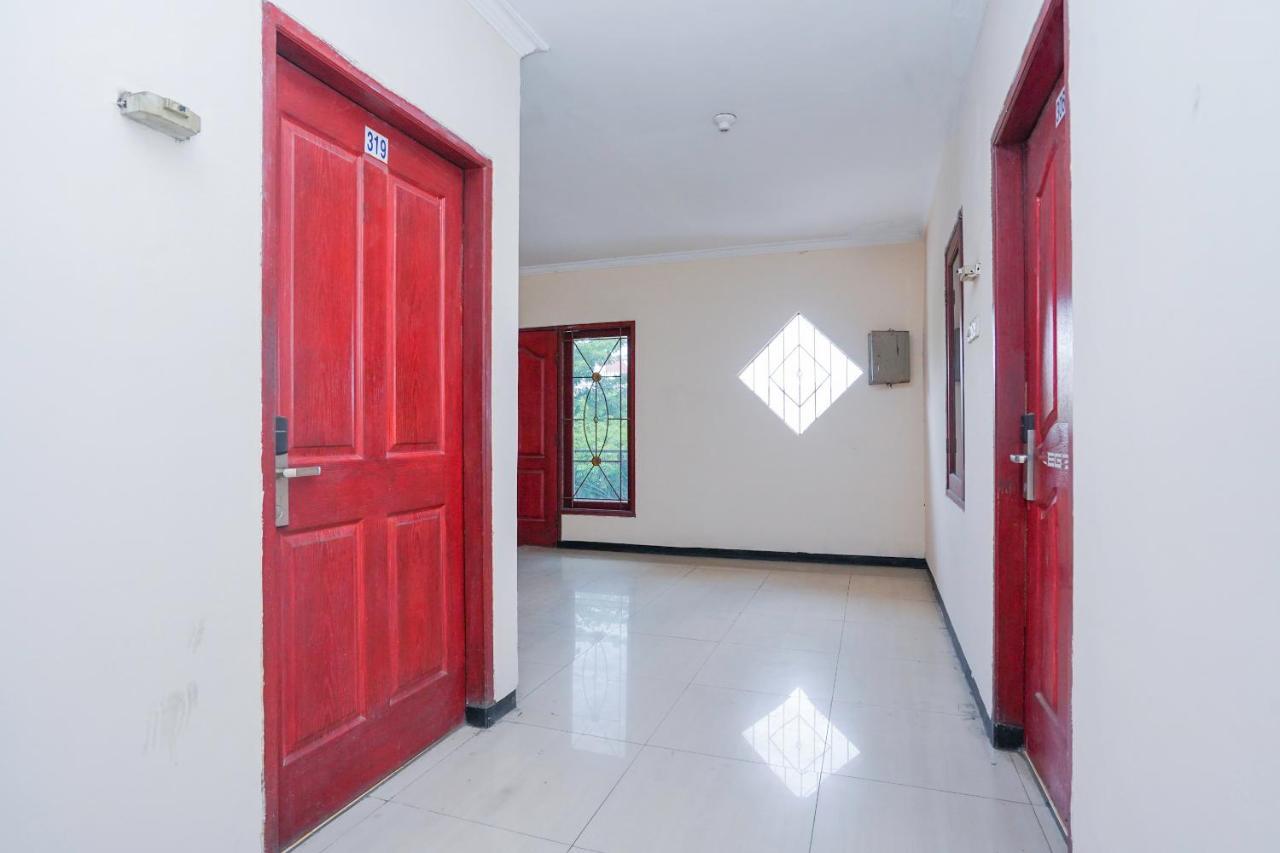 Hotel Collection O 1112 Comfitel Siwalankerto Aa4 Surabaja Zewnętrze zdjęcie