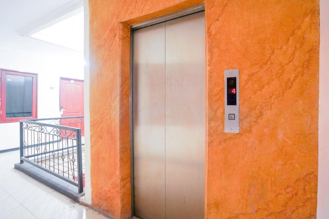 Hotel Collection O 1112 Comfitel Siwalankerto Aa4 Surabaja Zewnętrze zdjęcie