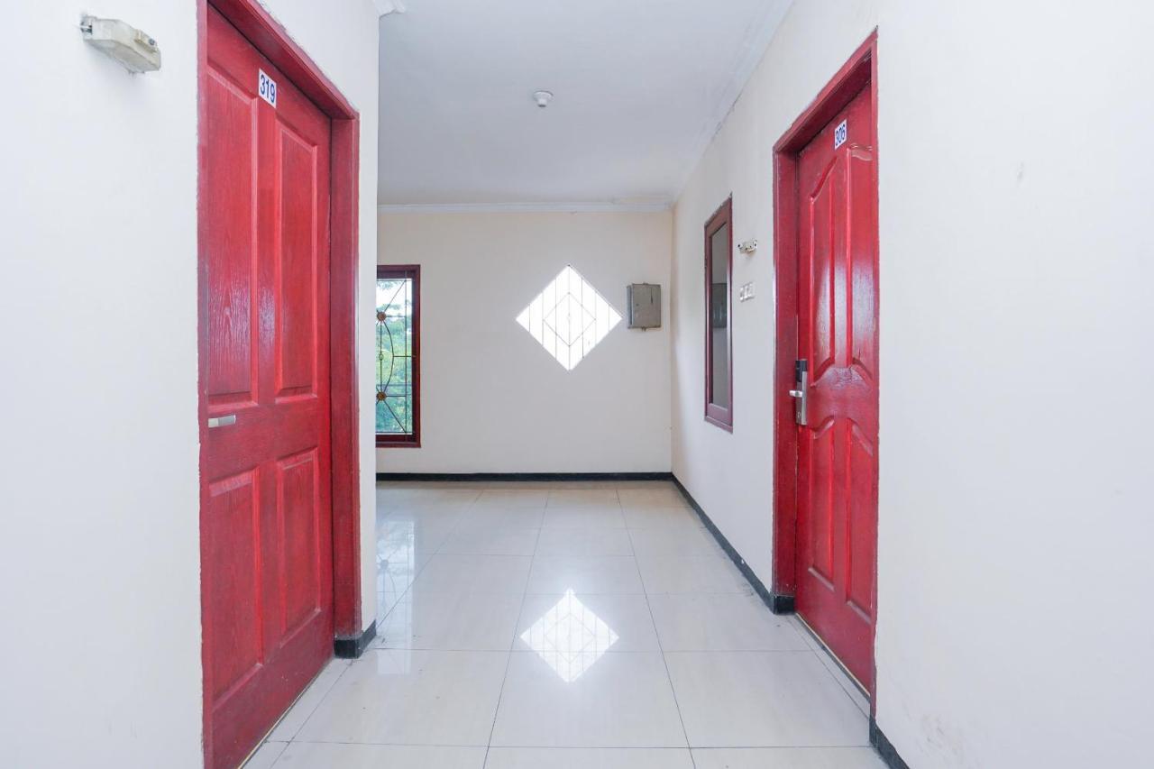 Hotel Collection O 1112 Comfitel Siwalankerto Aa4 Surabaja Zewnętrze zdjęcie